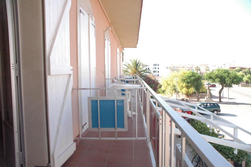 Hostal Paris Ciutadella Ситадела Стая снимка