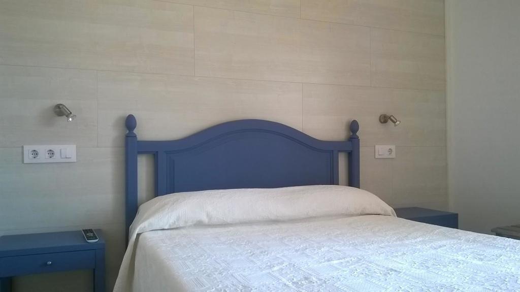 Hostal Paris Ciutadella Ситадела Екстериор снимка