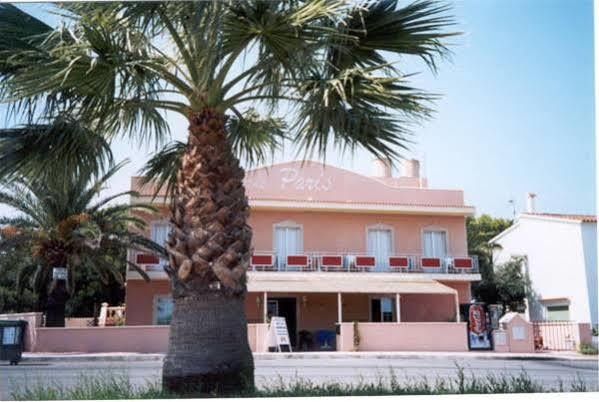 Hostal Paris Ciutadella Ситадела Екстериор снимка