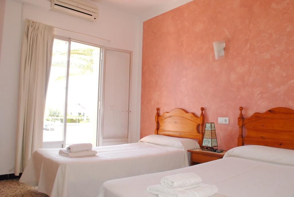 Hostal Paris Ciutadella Ситадела Стая снимка